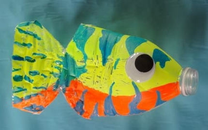 Painted fish made using a clear water bottle